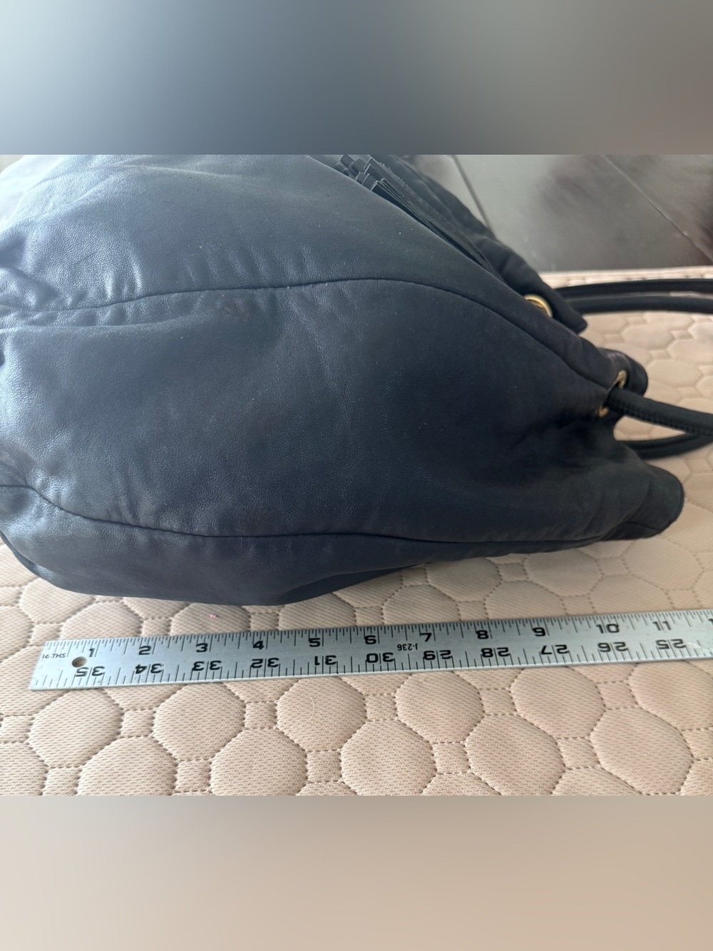Michael Kors EUC Black
Frankie buttery soft Leather
Drawstring Shoulder Bag - Picture 12 of 13